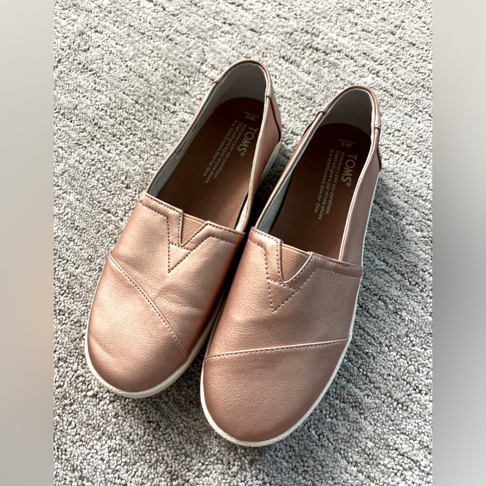 Rose Gold Toms